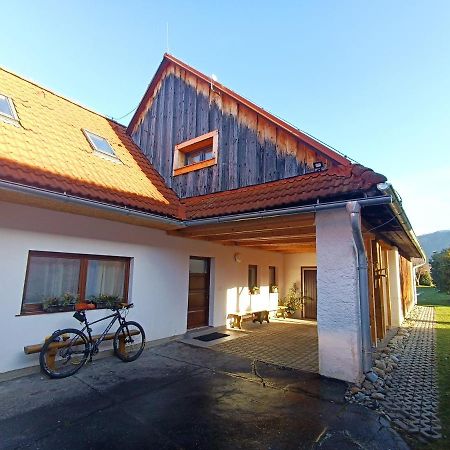 Vidiecky Apartman Kubo เปาชินา เลโฮตา ภายนอก รูปภาพ